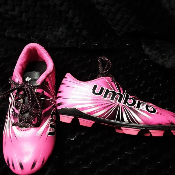 pink umbro soccer cleats